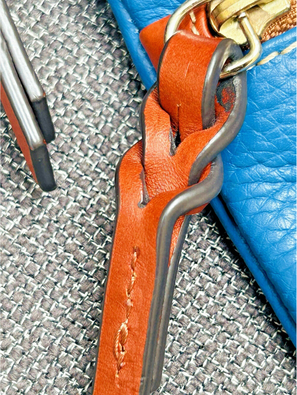 Dooney & Bourke Pebble Leather Royal Blue Crossbody Bag Purse Y2K Boho - Picture 3 of 15